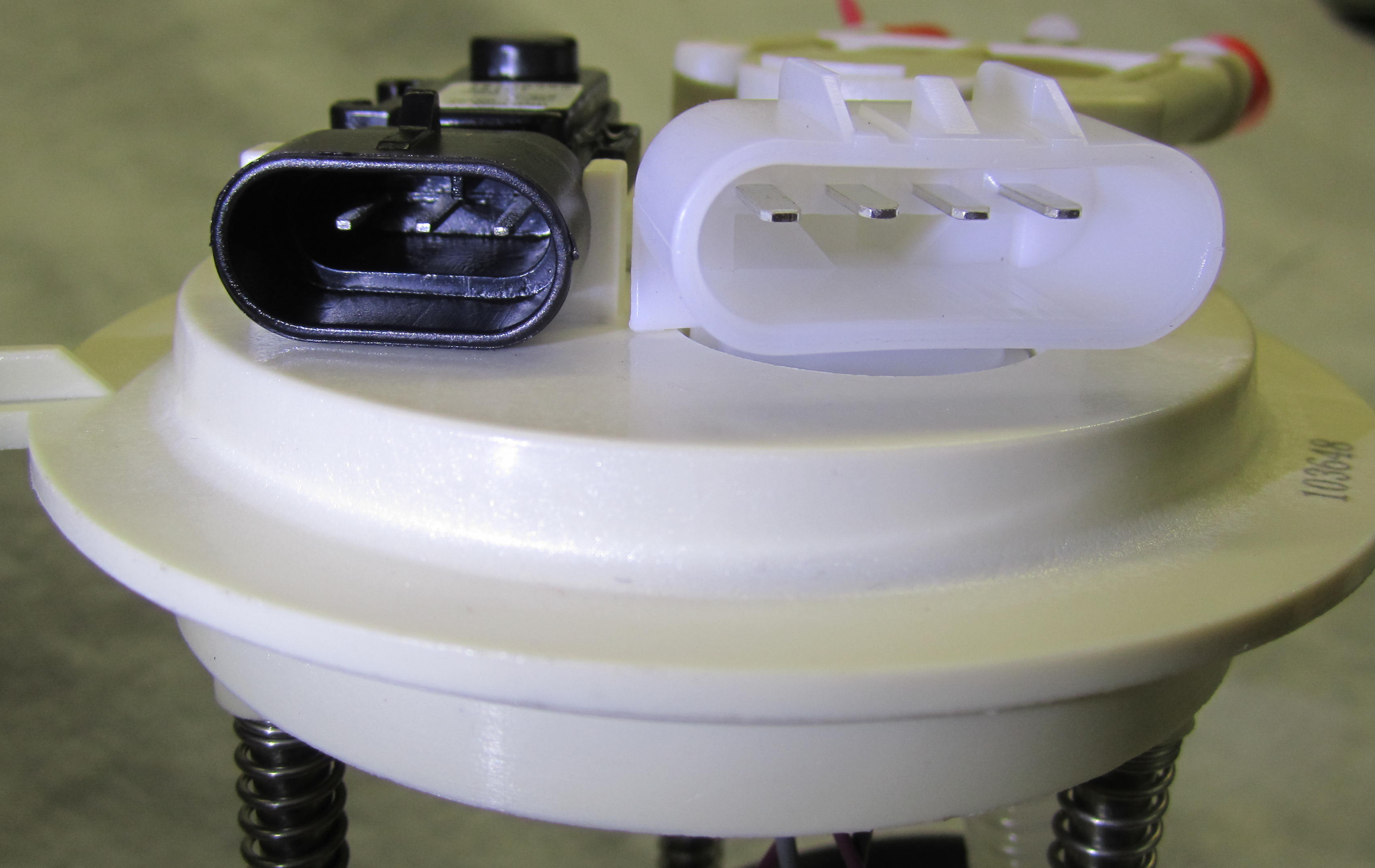 JERN Autoservice AB FUEL PUMP SUBURBAN